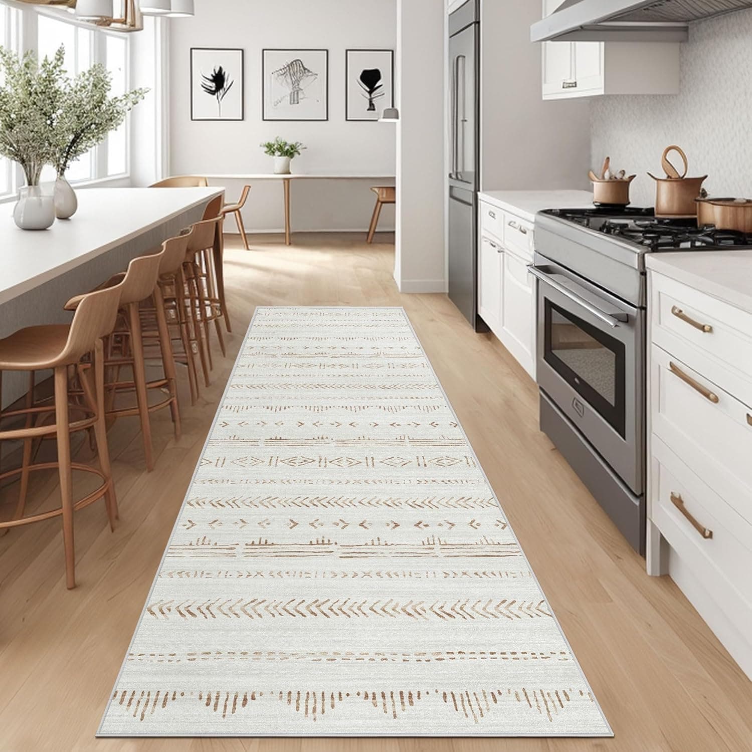 Deerly Kitchen Runner Rug 2'6''x8' Rug Runners for Hallways Soft Non Slip, Washable Rug Runner Boho Moroccan Neutral Long Rug Floor Carpet for Hallway Entryway Laundry Indoor, Light Brown